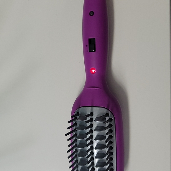 Conair Mini Super Smoothing Brush; Perfect for On-The-Go Styling - Picture 5 of 12